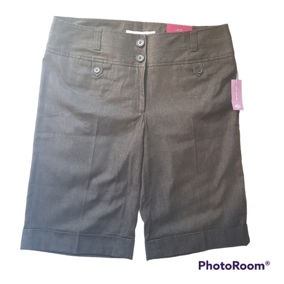 Smart Set Low Rise Bermuda Shorts - Picture 1 of 12
